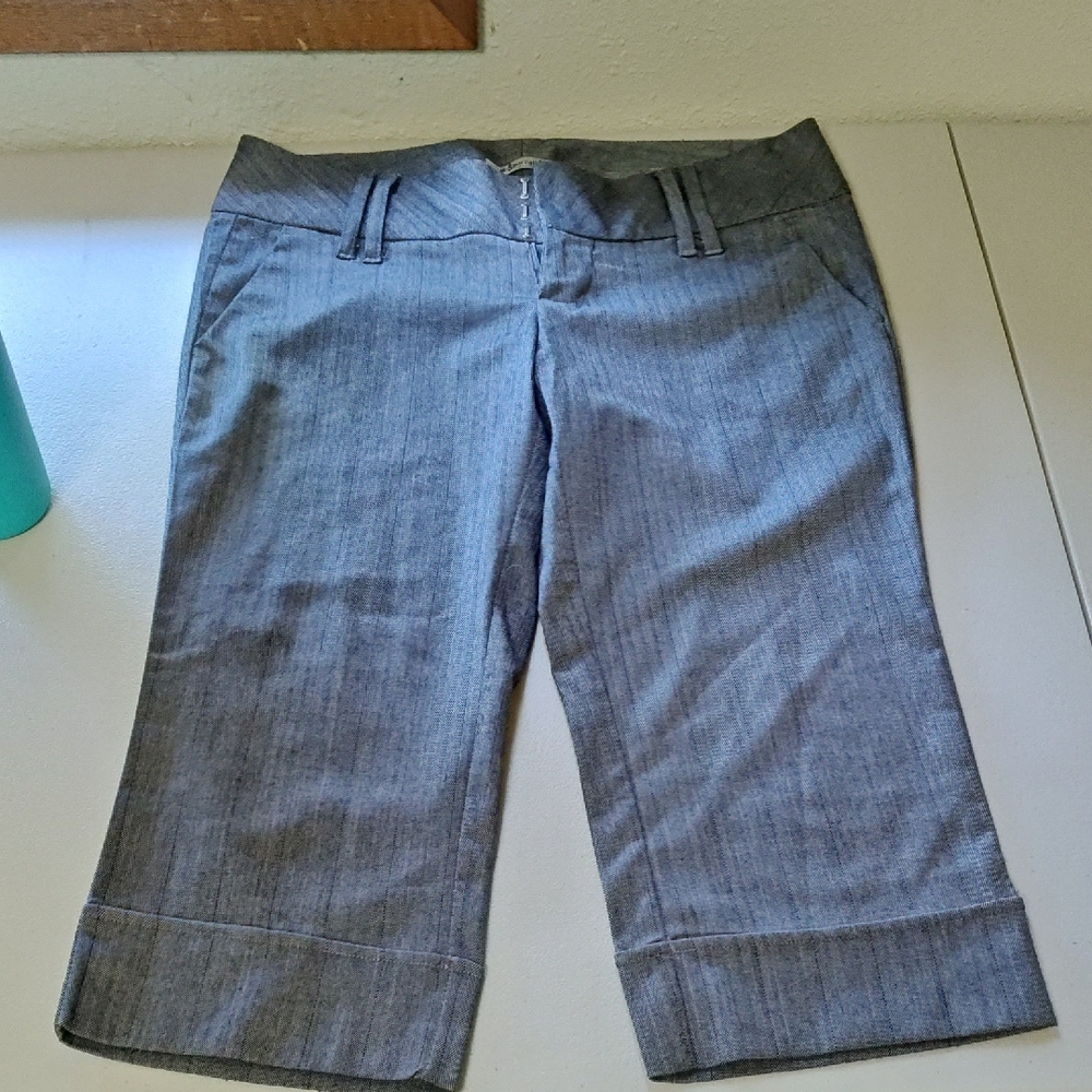 Spacegirlz Chic Gray Pinstripe Cropped Pants